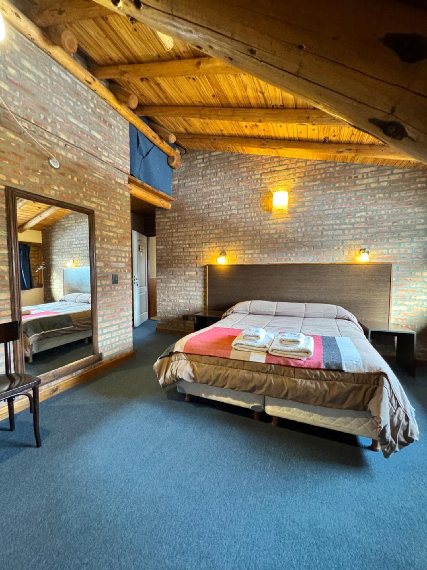 Bed and Breakfast Patagonicus El Chalten Esterno foto